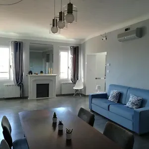 Cavour17 Apartment